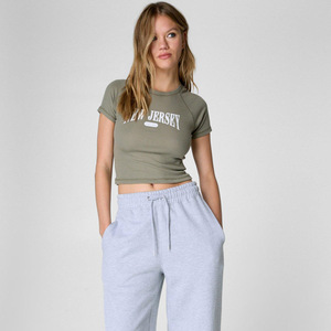 100% coton tricoté maille Crop Tank décontracté col rond haut court avec logo avant et arrière Placement chandails pour femmes - Product Image 2