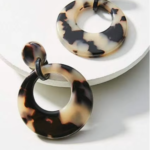 ต่างหูรูปนางฟ้าทำจากเรซินหลากสี - Product Image 1