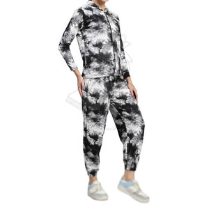 Survêtement à sublimation de style unique pour femmes, avec des designs légers, idéal pour le sport et les loisirs - Product Image 2