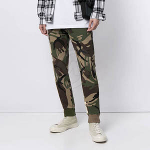 กางเกงจ็อกเกอร์พิมพ์ลายพรางสำหรับผู้ชายดีไซน์ใหม่ล่าสุดผลิตสูงน้ำหนักเบาสไตล์ลำลองมีฉลากส่วนตัว - Product Image 4