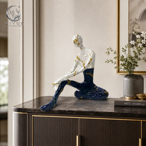 Moderne Kunst Abstrakte Menschliche Figur Skulptur Wassertransferdruck Harz Charakterstatue Desktop-Figur Luxuriöse Wohndekoration - Product Image 1