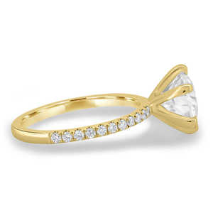 Bagues de mariage en solitaire faites à la main design classique 18 carats en or jaune massif, diamants ronds taille brillant 6 griffes pavées en vrac - Product Image 4