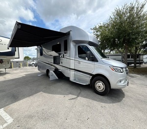 Autocaravana T-i-f-f-i-n W-A-Y-F-A-R-E-R --2-5-S-W 2021 para 4-6 Personas - Product Image 1