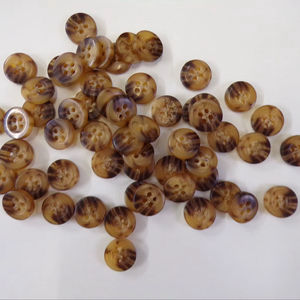 Botones de Cuerno de Búfalo Natural al por Mayor, Acabados y Coloridos para Accesorios de Ropa, Alta Calidad - Product Image 1