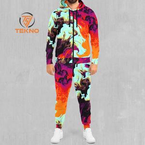 Chándal impreso sublimación para hombres con material suave y Diseño atrevido y excelente ajuste para entrenamiento o ropa de calle - Product Image 1
