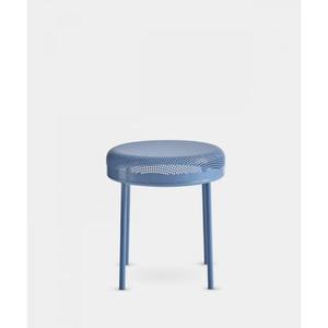 Silla de metal para exteriores con diseño apilable y cojín acolchado ideal para sentarse en el patio trasero o en el jardín - Product Image 2