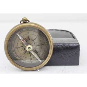 Boussole de luxe antique boîte intelligente emballée boussole ronde en laiton accessoires nautiques articles cadeaux boussole Premium prix abordable - Product Image 1