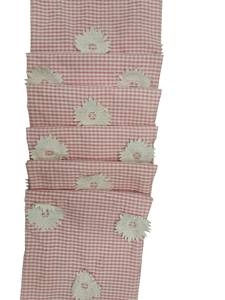 Tissu en coton tissé de qualité supérieure à carreaux roses et blancs avec applique florale 3D pour robes de filles et de femmes, vêtements légers et respirants - Product Image 3