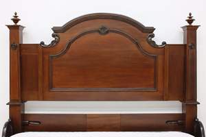 Lit King Size de Style Victorien avec Style Antique en Bois d'Acajou - Product Image 5