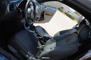 Gran Oferta, Negocio Excelente: Volkswagen Beetle 2019 0 T S C  Convertible  FWD Listo para enviar - Product Image 2