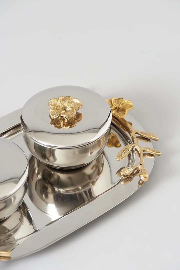 ตามที่แสดง