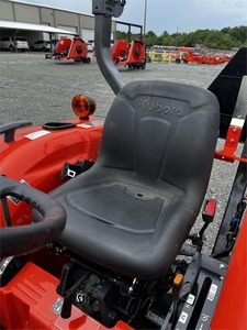 รถแทรกเตอร์ล้อ M8540 60HP เครื่องจักรทางการเกษตรของแท้สำหรับ Kubota อุปกรณ์4WD มีประสิทธิภาพสูงทนทาน - Product Image 4