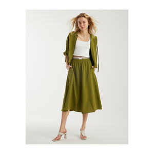 Falda Midi de Algodón Plisada para Mujer con Cintura con la Inscripción BGN, Moderna y Elegante - Product Image 2