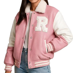 Chaquetas universitarias de alta calidad para mujer, hechas a medida y al por mayor, con capucha negra y dorada, forro de viscosa, color sólido, sin estampado - Product Image 1