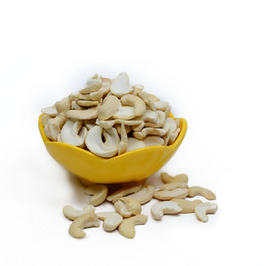 เม็ดมะม่วงหิมพานต์แบบแบ่งเม็ดมะม่วงหิมพานต์สีเหลืองอ่อนเม็ดมะม่วงหิมพานต์แห้งผลไม้ที่อุดมไปด้วยและอร่อยประณีตและอร่อย - Product Image 3