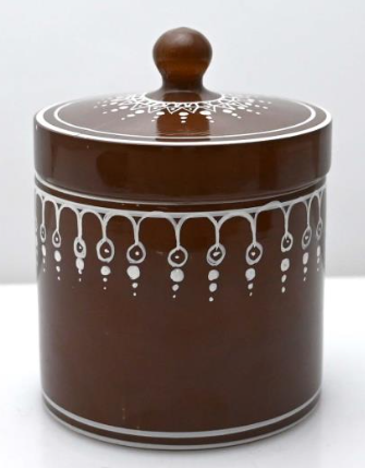 สีน้ำตาล