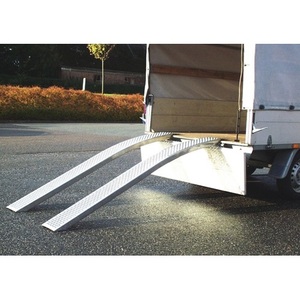 Rail de chargement 400 kg, longueur 1500 mm, surface de roulement 195 mm de large, rails de 215 mm de large, HP AUTOZUBEHR, courbé sans bordure - Product Image 1