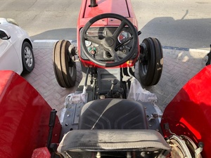 รถแทรกเตอร์การเกษตร Massey Ferguson 185 กำลัง 70 แรงม้า ขับเคลื่อน 4 ล้อ พร้อมชุดเกียร์ดิจิตอล มอเตอร์ เกียร์ แบริ่ง และปั๊ม สำหรับใช้งานในฟาร์ม - Product Image 5