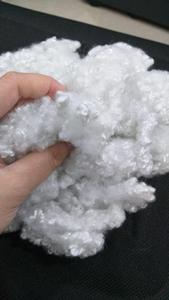 Fibra cortada de poliéster 15D Blanco sólido Grado A Reciclado 100% Material de fibra de poliéster para textiles para el hogar Almohada llenada-Florencia - Product Image 5