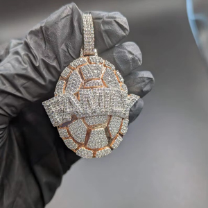Colgante de Tortuga y Letra con Incrustaciones de Moissanita, Chapado en Oro de Dos Tonos, Estilo Hip Hop, con Plata 925, Joyería Fina, Colgantes y Dijes - Product Image 1