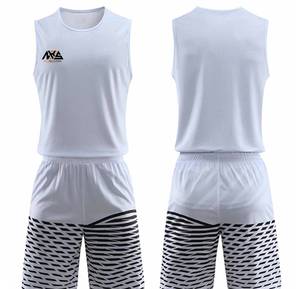 Ensemble d'uniformes de basketball unisexes personnalisés de haute qualité, shorts antibactériens à séchage rapide, logo imprimé, entièrement personnalisable, respirant - Product Image 4