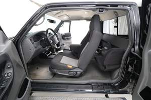 VENTE CHAUDE - Ford Ranger XLT SuperCab 4x4 2005, transmission automatique, V6 cylindres - Product Image 4