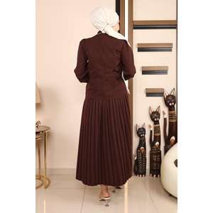 Conjunto de Dos Piezas con Falda Plisada Informal, Top Largo y Pantalones Cortos a Media Pierna, Disponible en Tallas XXS a 3XL - Product Image 5