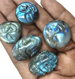 Vente en gros cristal naturel sculpté à la main Labradorite soleil lune cristaux de visage pierres de guérison artisanat pour la décoration - Product Image 1