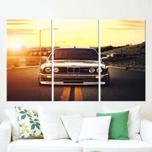 Impresión en lienzo moderna: decoración de pared moderna para amantes de los coches, 3P: estirado sobre lienzo - Product Image 1