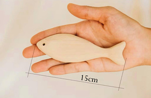 Pescado de madera tallado decorativo colgante de pared tema náutico pintado a mano artesanía de Vietnam proveedor de calidad de exportación - Product Image 3