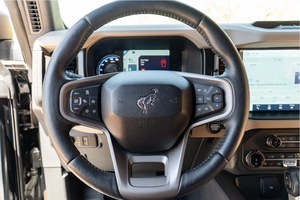 LISTO PARA CONDUCIR - USADO, VOLANTE A LA IZQUIERDA |   Ford Bronco Wildtrak V6 4 Puertas 2022, Hennesey Velociraptor 400 - Product Image 4