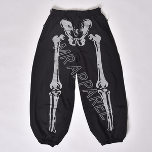 Pantalones de Nieve Negros Reflectantes de Alta Calidad con Estampado de Huesos de Esqueleto, Estilo Esquí Impermeable con Puños Elásticos y Forro Cálido - Product Image 1