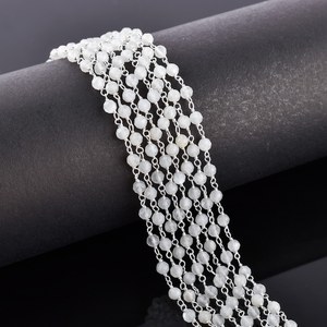 Chaîne de chapelet de pierres précieuses rondes à facettes en pierre de lune blanche naturelle Chaîne à maillons enroulés en fil d'argent sterling 925 au prix d'usine en vrac - Product Image 2
