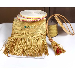 Flecos decorativos de alambre de lingotes al por mayor de OEM para banderas de cresta familiar Vestimenta litúrgica Estilo pesado de lujo de la más alta calidad - Product Image 5