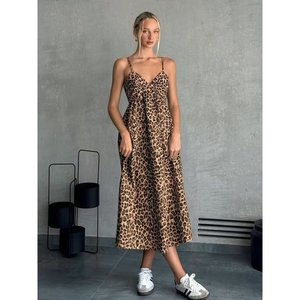 Robe longue en tricot à imprimé léopard et col en V pour femme Jane's, robe maxi décontractée à bretelles spaghetti pour les vacances d'été - Product Image 5