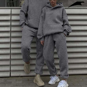 Chándal cortavientos para hombre con logotipo personalizado del fabricante, pantalones de Jogger impermeables, chándal de nailon para hombre de 2 piezas - Product Image 1