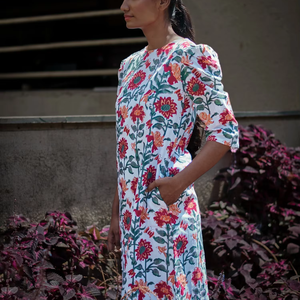 100% coton tissu élégant imprimé fleuri 3/4 manches Anarkali Kurta/Kurtis pour les femmes - Product Image 1