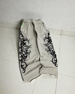 Pantalons de jogging personnalisés pour hommes et femmes, coupe slim, streetwear, entraînement sportif, tissu doux, vêtements de rue tendance - Product Image 2