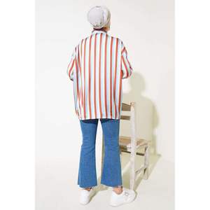 Camisa de satén con patrón de rayas azul - Product Image 4