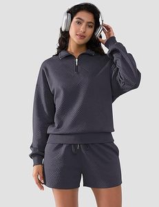 Sweat-shirt à manches longues pour femmes en coton premium surdimensionné design chaud parfait pour les tenues de mode - Product Image 4