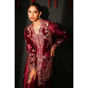Conjunto de Traje para Mujer Safina - Elegante Conjunto de Dos Piezas - Product Image 2