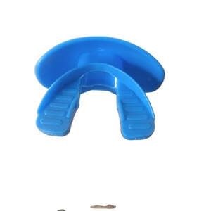 Protector bucal deportivo Protector de dientes Niños Adultos Protector bucal Diente Brace Baloncesto Rugby Boxeo Karate Aparato Entrenador - Product Image 1