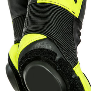 Conduisez en Confort avec un Combinaison de Moto, Restez Protégé à Chaque Moment avec Cette Combinaison de Moto en Cuir, Vêtements de Course Automobile et Moto - Product Image 4