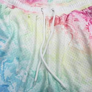 Shorts de basketball personnalisés Production rapide directe en usine disponible pour les tournois, les collèges et les camps - Product Image 5