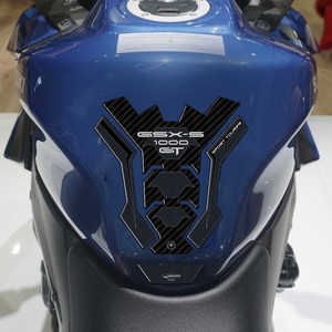 Adesivo Protettivo 3D per Serbatoio Compatibile con Moto Suzuki GSX-S 1000 GT 2021-25 - Product Image 1