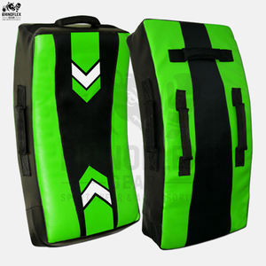 Vente en gros de coussinets d'arts martiaux de haute qualité avec logo et couleurs personnalisés - Product Image 5