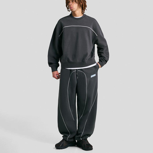 Conjunto de sudadera y Jogger informal para hombre 2025 con costuras en contraste, ropa atlética suave y cómoda, elegante chándal de dos piezas - Product Image 1
