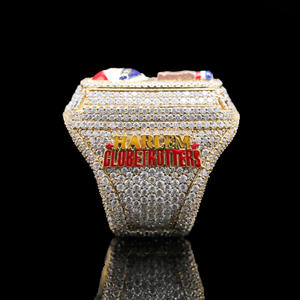 Anillo de Moissanita VVS King Unisex, Plata 925, Engaste de Lujo, El Legado del Hielo - Product Image 2