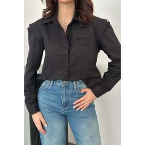 Camisa Negra de Popelina Peto con Bolsillos - Negra - Product Image 3