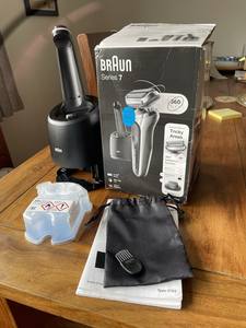 Braun Series 7 7865CC Afeitadora inteligente en seco y húmedo - Product Image 2